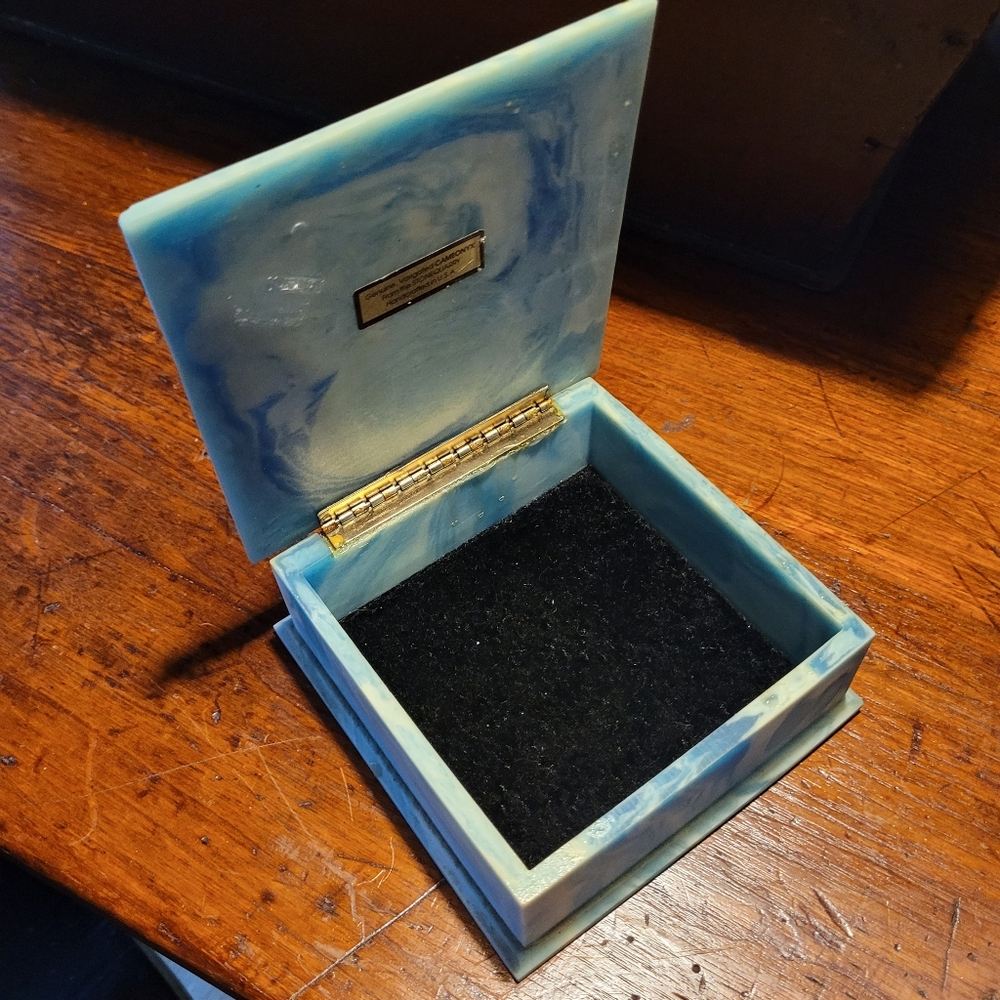 Vintage Onyx Jewelry Box - Picture 9 of 10